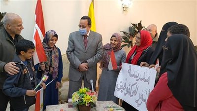 محافظ شمال سيناء يؤكد على تكامل أضلاع مثلث التعليم  