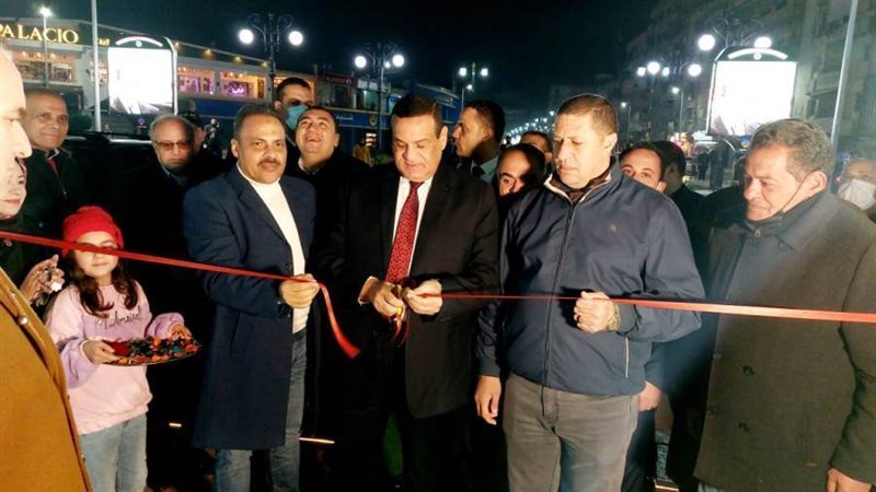 محافظ البحيرة يفتتح