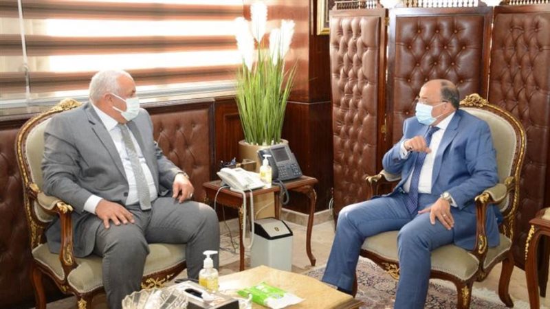 وزير التنمية المحلية