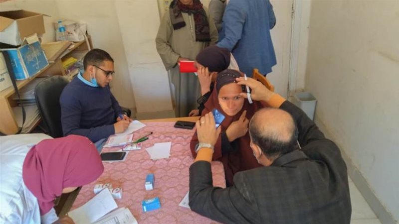 جانب من القافلة الطبية