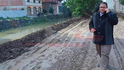 رئيس مدينة بلطيم يتفقد أعمال رصف الطرق بكفرالشيخ