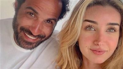 الفنان أحمد فهمي يطمئن جمهوره عن حالته وزوجته