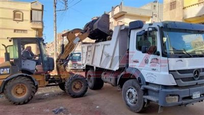 حملات نظافة ورفع كفاءة الإنارة العامة بمدن كفر الشيخ