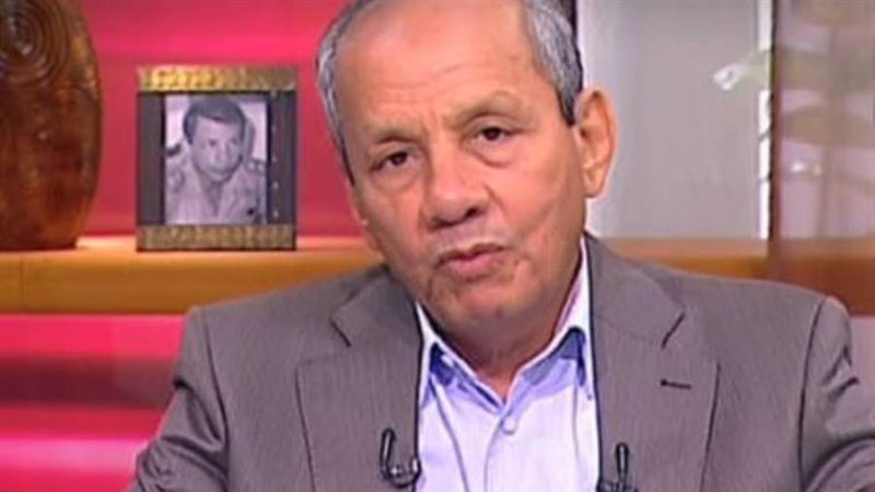 الكاتب الصحفي إبراهيم