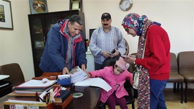 رئيس إقليم غرب الدلتا الثقافي يستقبل عازفة بيانو من ذوى الهمم