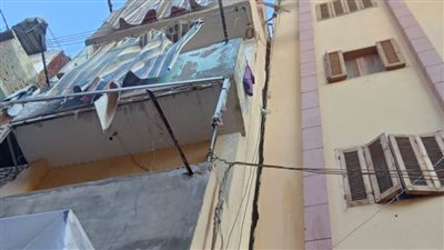 اللجنة الهندسية تقرر إزالة 3 طوابق من عقارات المنصورة المائلة