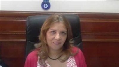 رئيس أكاديمية الفنون تفتتح معرض 