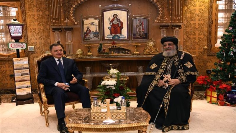 وزير الداخلية يزور