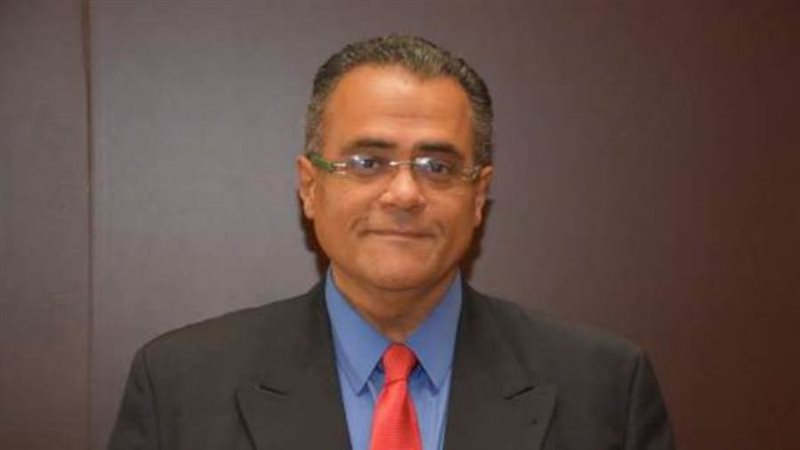 الدكتور عبد الفتاح