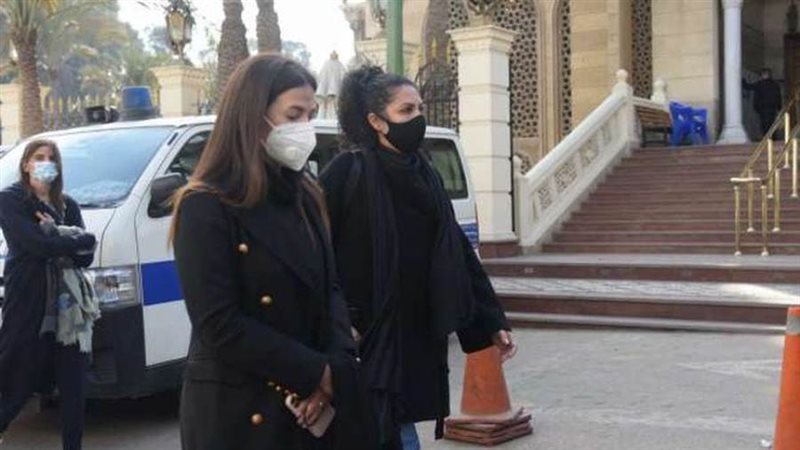 دنيا سمير غانم