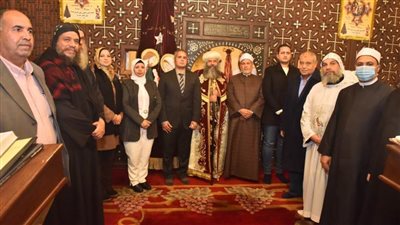 نائب محافظ أسيوط يزور إيبارشيات منفلوط والدير المحرق للتهنئة بعيد الميلاد المجيد