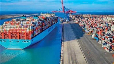 تفريغ 3450 طن رخام بميناء غرب بورسعيد