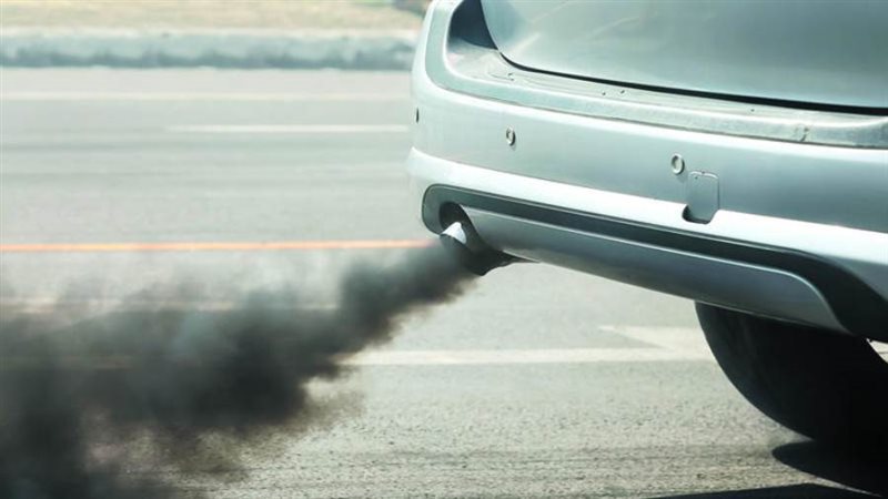 عوادم السيارات