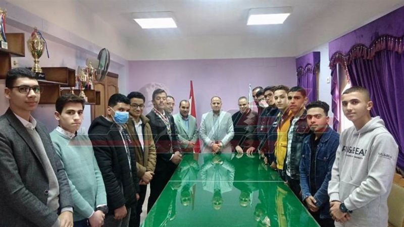 خلال المقابلات الشخصية