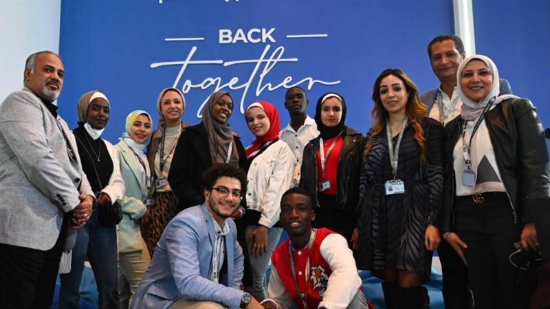 الشباب المشاركين