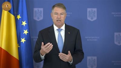 رئيس رومانيا: المنتدى بات عنصرًا مهمًا في حركة الشباب العالمي