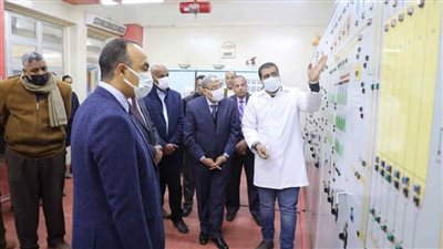 محافظ المنيا يتفقد شركة مطاحن مصر الوسطى ويعلن رفع الطاقة الإنتاجية للمطحن لـ350 طنًا
