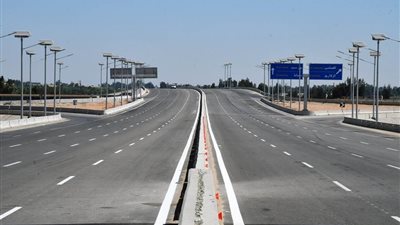 محافظ الغربية يشيد بالتقدم في تنفيذ طريق طنطا- السنطة- زفتى الحر