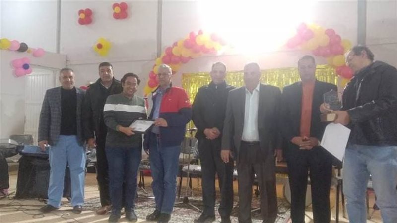 وزارة البترول تكرم