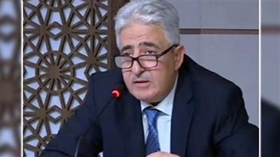 وزير الدفاع التونسي يؤكد على دعم قطاع الصحة العسكرية للإيفاء بالالتزام الوطني