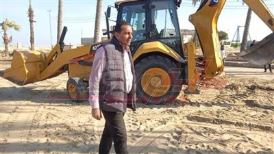 عطية: يتابع أعمال الصيانة بمدينة مصيف بلطيم