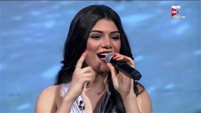 شاهد.. صابرين النجيلي: أجهز لأغاني خليجي وصعب أغني مهرجانات 