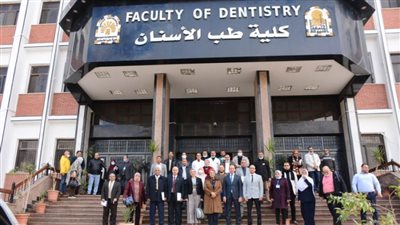 نائب رئيس جامعة أسيوط تترأس اجتماع لجنة المختبرات بكلية الأسنان
