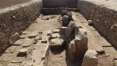  اكتشافات أثرية جديدة بمشروع ترميم تمثالي ممنون ومعبد الملك أمنحنب الثالث 