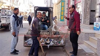 رفع مخلفات القمامة أولا بأول من شوارع كفر الشيخ