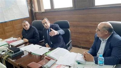 محافظ شمال سيناء يوجه بتوصيل الخدمات الأساسية للقرى العائدة بالشيخ زويد