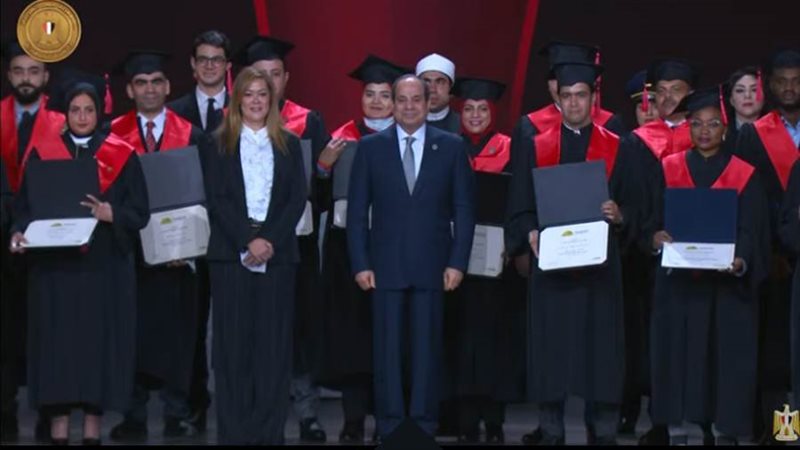 الرئيس السيسي مع