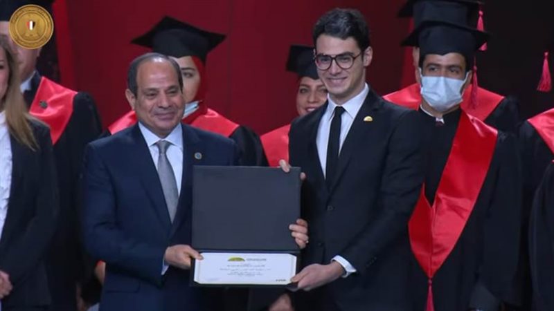 خلال المنتدي