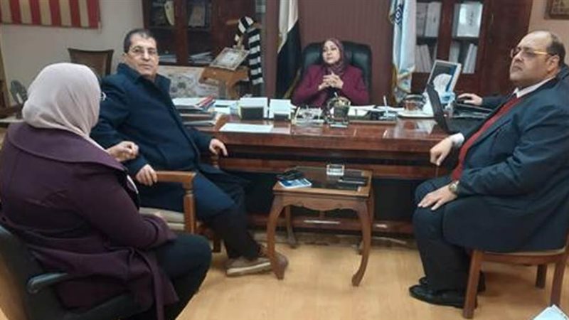 اجتماع نائب محافظ