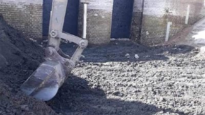 محافظ أسيوط: استمرار الأعمال الصناعية وتطهير صيانة الترع والمجاري المائية