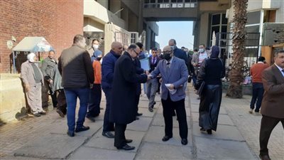  وكيل صحة أسيوط يترأس حملة توعية ويوزع كمامات على المواطنين