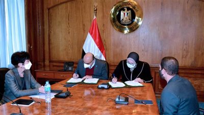 وزارة التجارة ومنظمة الأمم المتحدة للتنمية الصناعية توقعان وثيقة مشروع لتطوير المجمعات الصناعية