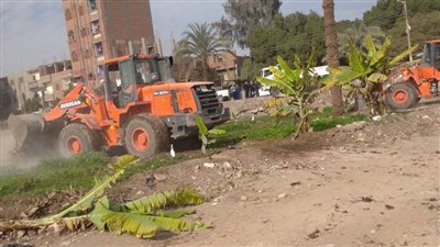 إزالة 12 حالة تعد على المجاري المائية بساحل سليم
