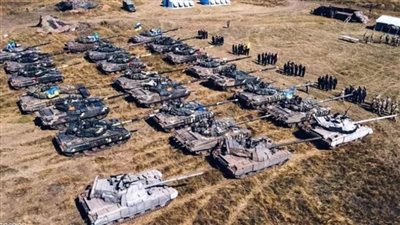 أوكرانيا تستقبل دفعة أسلحة مضادة للدبابات مقدمة من بريطانيا