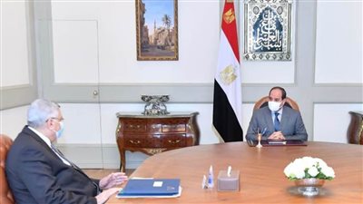  الرئيس السيسي يتابع الموقف الوبائي الراهن لانتشار فيروس كورونا 