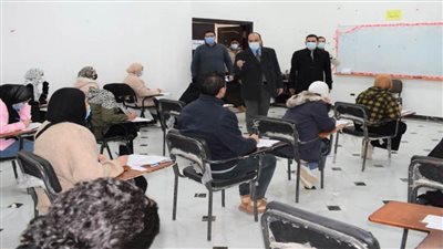 رئيس جامعة العريش: أهمية وجود إدارة الكلية وأستاذ المقرر أثناء الامتحانات 