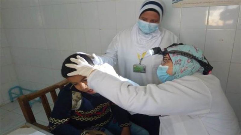 تطلق 33 قافلة طبية