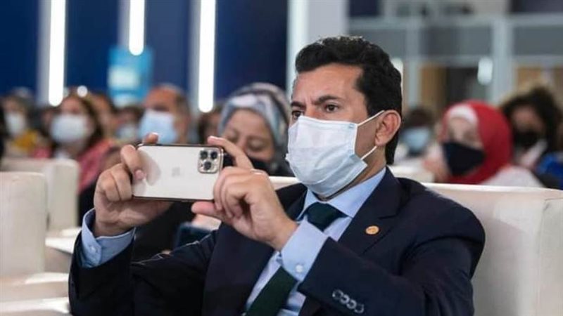 د. أشرف صبحى