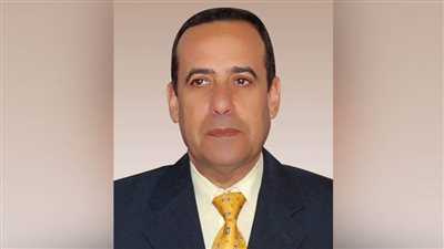 محافظ شمال سيناء يؤكد على أهمية عودة أهالي قرية الخروبة وتوابعها 