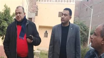 للحد من السرقة.. رئيس مياه المنيا يتفقد ورشتي الأغطية الخرسانية وطفايات الحريق