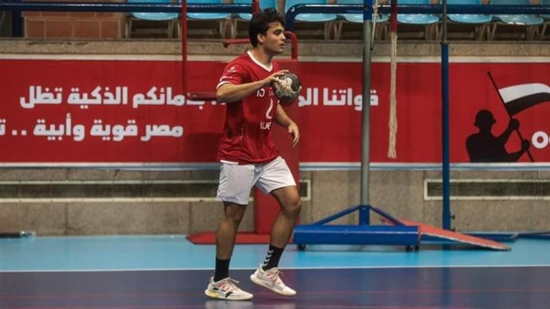 يد رجال الأهلي أرشيفية