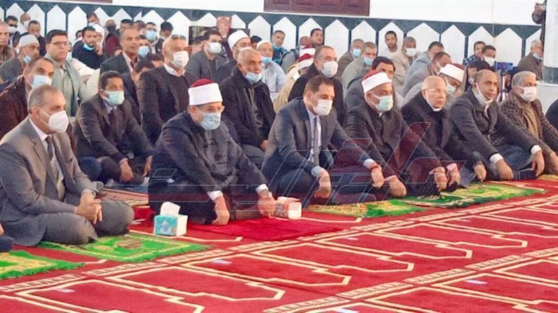 محافظ كفرالشيخ ووزير