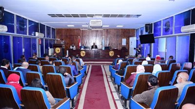 رئيس جامعة سوهاج يتابع تطبيق منظومة الكتاب الإلكتروني