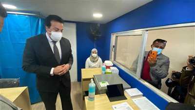 الصحة: تطعيم 170 ألفا بلقاحات كورونا بمحطات القطار والمترو في شهرين