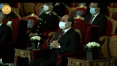 بالفيديو.. تاريخ العلاقة الوطيدة بين رجال الشرطة و25 يناير