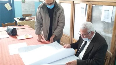 جولة تفقدية لمدير مديرية التعليم بالإسكندرية لمتابعة صفوف النقل